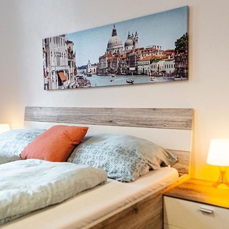 Comfy 2Br- Apartment Near Wiener Stadthalle Eksteriør bilde