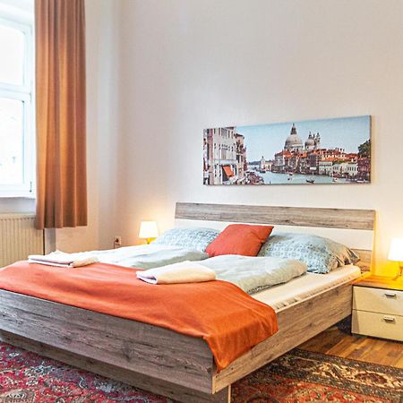Comfy 2Br- Apartment Near Wiener Stadthalle Eksteriør bilde