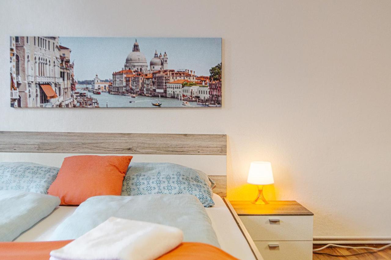 Comfy 2Br- Apartment Near Wiener Stadthalle Eksteriør bilde